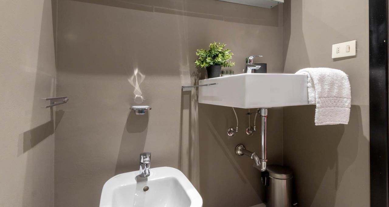 Joivy Spacious 1 Bedroom Apt Near S Agostino Metro Μιλάνο Εξωτερικό φωτογραφία